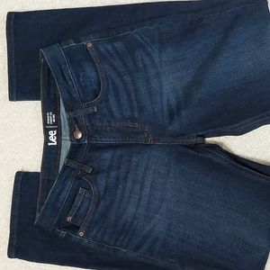 Lee Riders Midrise Straight Leg Jeans